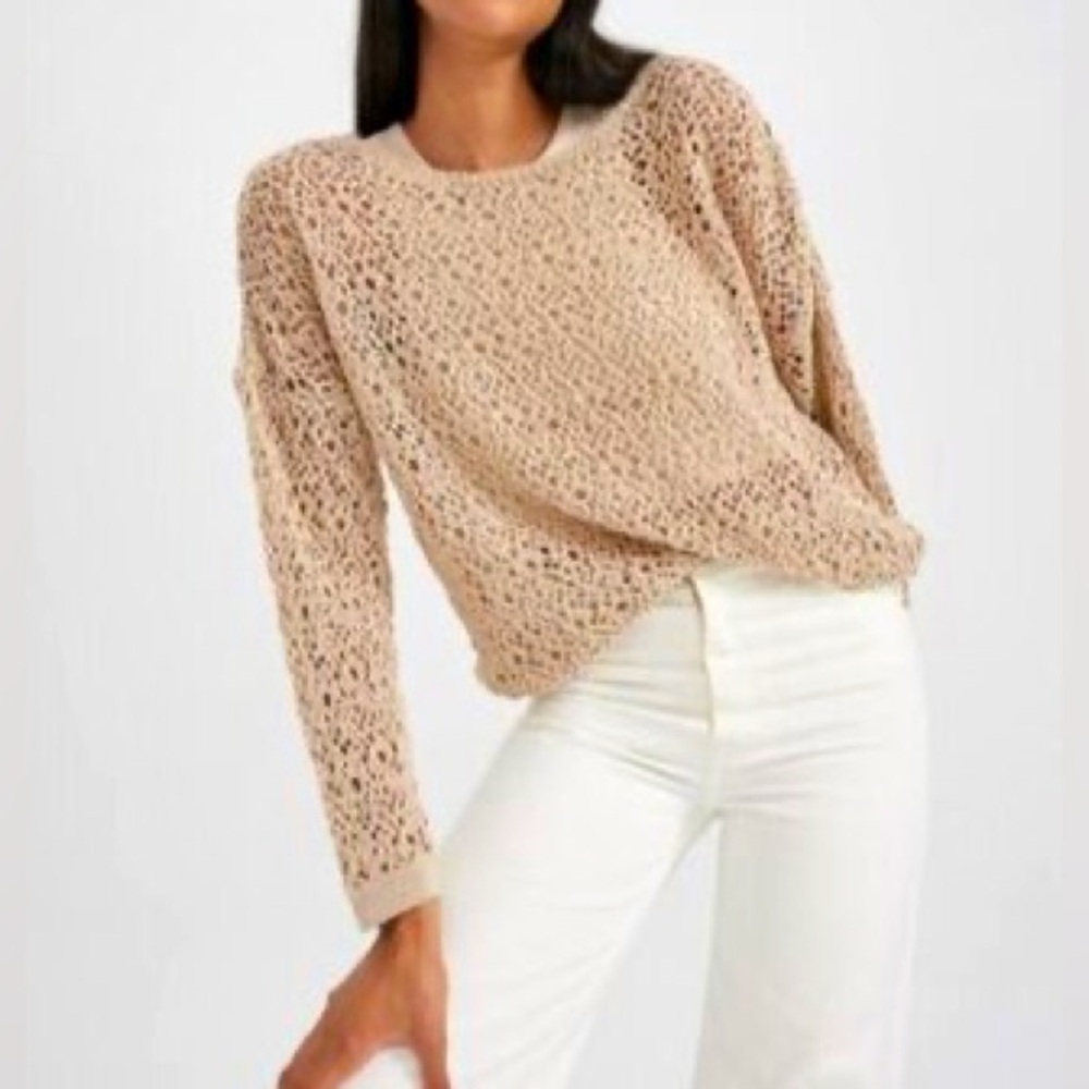 Fashion Bug Women’s Beige and White Knit Pull Over